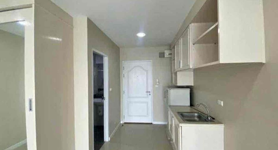 For sale 1 bed condo in Mueang Samut Prakan, Samut Prakan