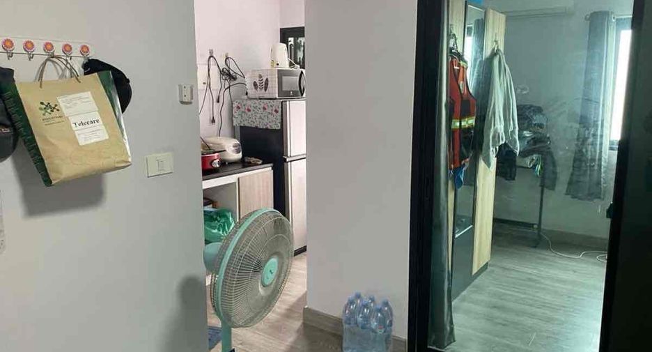 À vendre 1 chambre condo à Mueang Samut Prakan, Samut Prakan