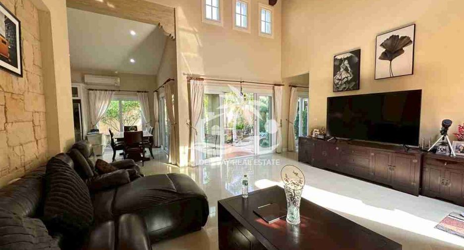 Haus zur Miete mit 3 Zimmer in Bang Lamung, Chonburi
