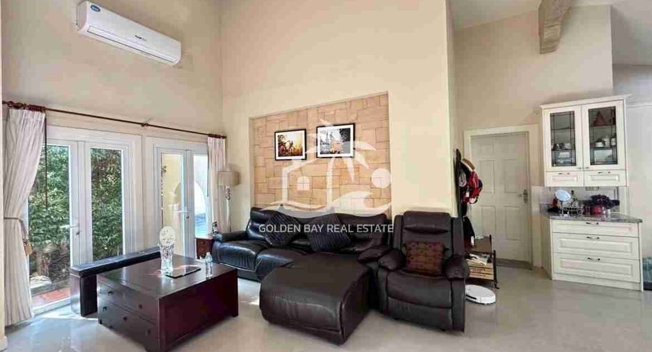 Haus zur Miete mit 3 Zimmer in Bang Lamung, Chonburi