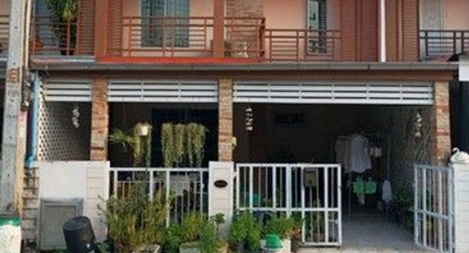 À vendre 1 chambre maison de ville à Thanyaburi, Pathum Thani
