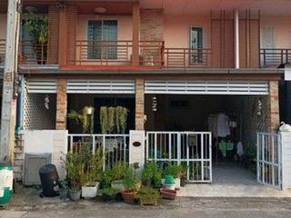 À vendre 1 chambre maison de ville à Thanyaburi, Pathum Thani