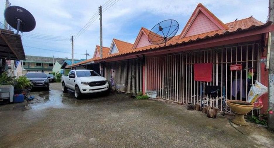 出售 1 卧室 联排别墅 在 Ban Khai, Rayong