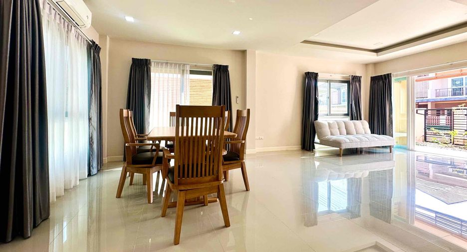 For sale 3 bedrooms house in Sattahip, Pattaya