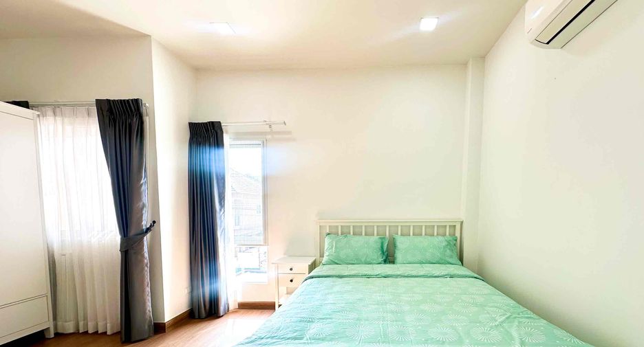 For sale 3 bedrooms house in Sattahip, Pattaya