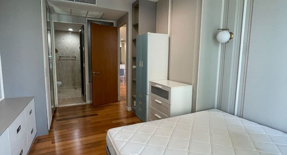 Condo en alquiler de 2 habitaciones en Bang Kho Laem, Bangkok