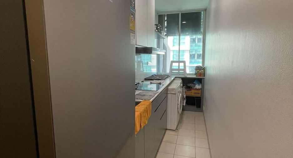 Condo en alquiler de 2 habitaciones en Bang Kho Laem, Bangkok