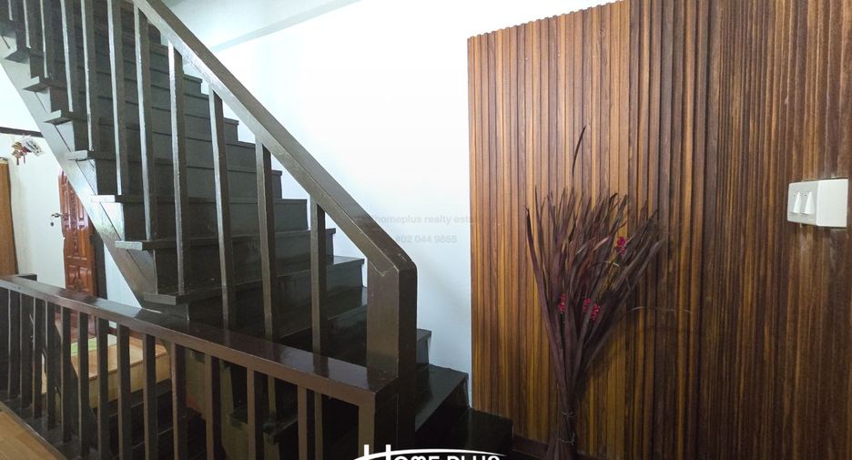 Casa adosada en venta de 2 habitaciones en Bang Rak, Bangkok