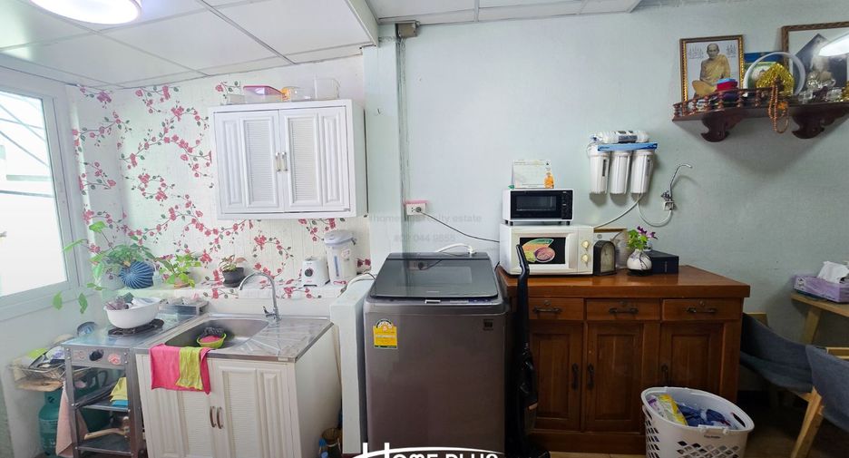 Casa adosada en venta de 2 habitaciones en Bang Rak, Bangkok