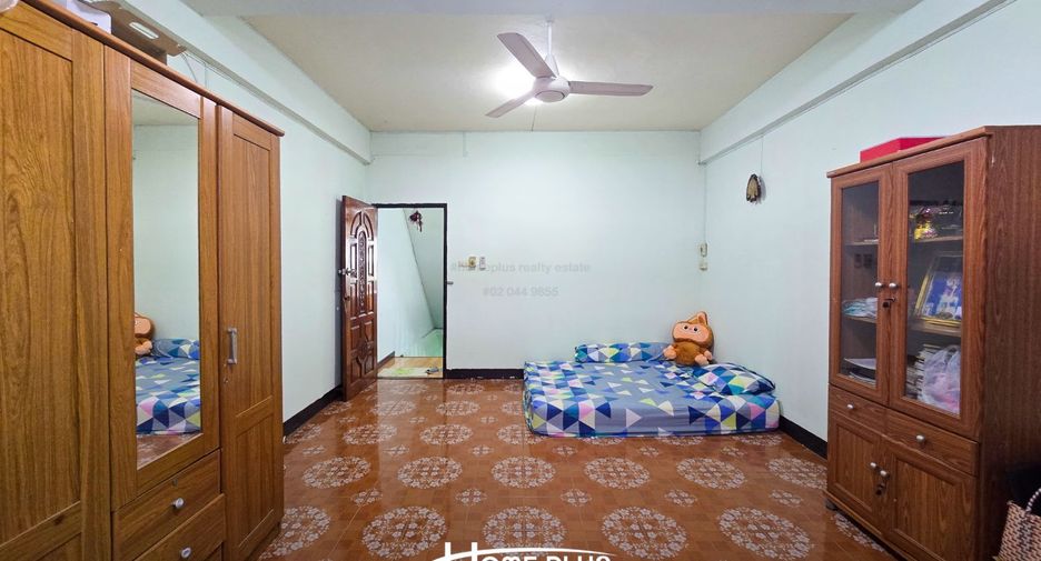 Casa adosada en venta de 2 habitaciones en Bang Rak, Bangkok