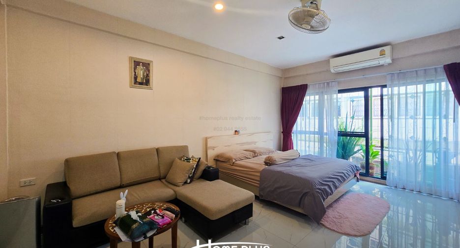 Casa adosada en venta de 2 habitaciones en Bang Rak, Bangkok