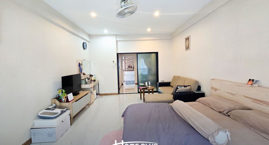 Casa adosada en venta de 2 habitaciones en Bang Rak, Bangkok