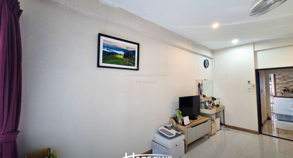 Casa adosada en venta de 2 habitaciones en Bang Rak, Bangkok