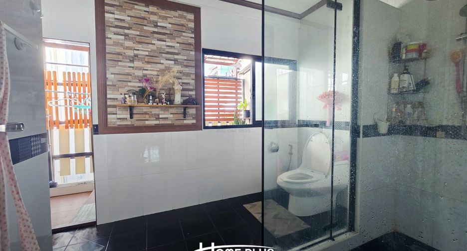 Casa adosada en venta de 2 habitaciones en Bang Rak, Bangkok