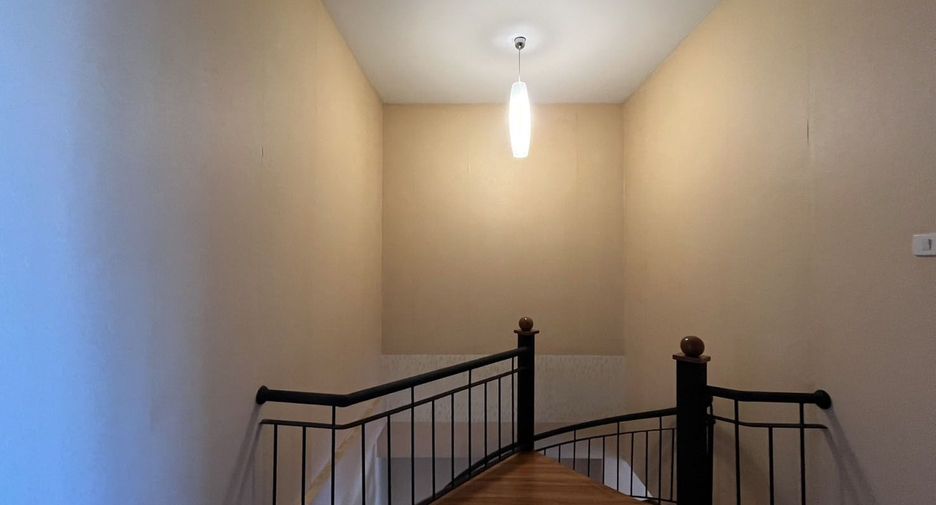 For sale 3 bedrooms condo in Mueang Chiang Mai, Chiang Mai