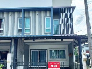 For sale 2 bedrooms townhouse in Mueang Nakhon Si Thammarat, Nakhon Si Thammarat