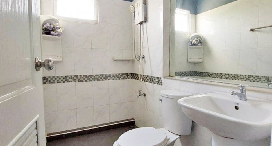Продажа 2 спальни таунхаус в Mueang Nakhon Si Thammarat, Nakhon Si Thammarat