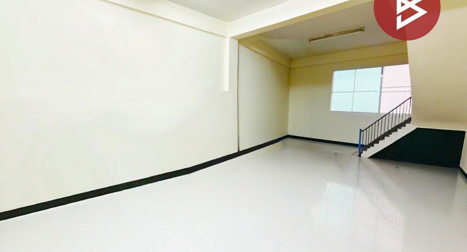 Local comercial en venta de 3 habitaciones en Chom Thong, Bangkok