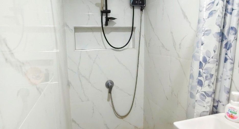 Local comercial en venta de 3 habitaciones en Chom Thong, Bangkok