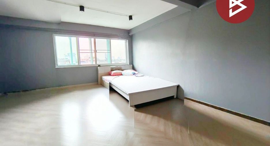 Local comercial en venta de 3 habitaciones en Chom Thong, Bangkok