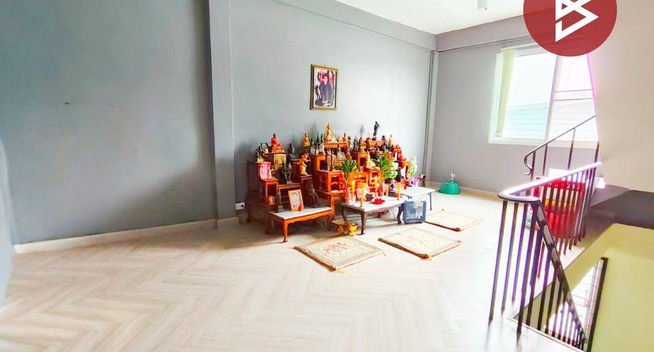Local comercial en venta de 3 habitaciones en Chom Thong, Bangkok