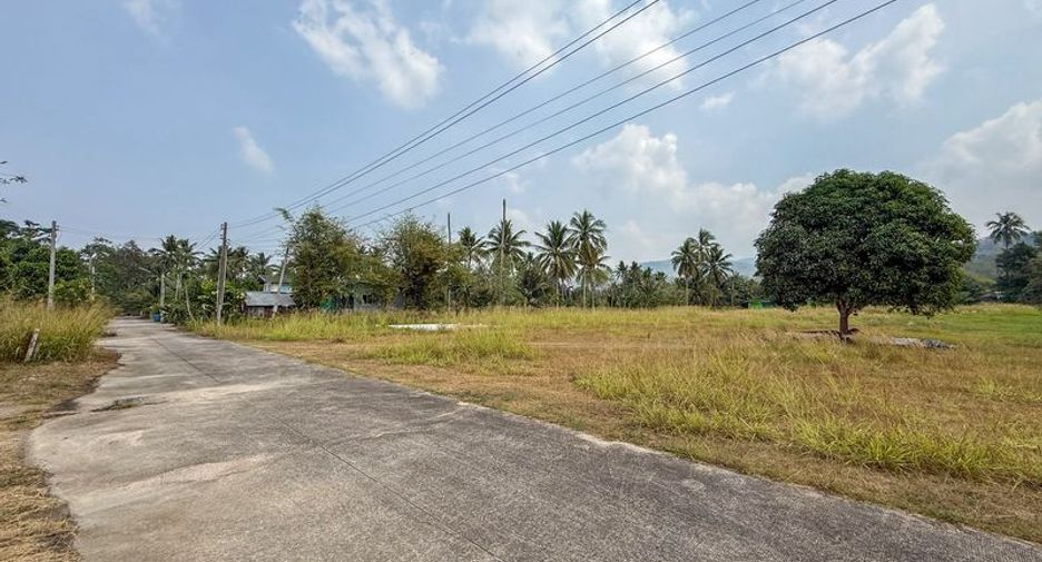 À vendre terrain à Si Racha, Chonburi