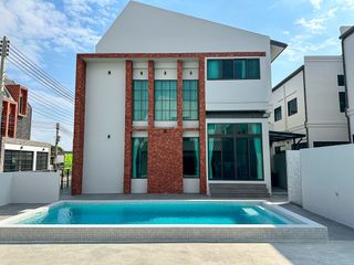 Haus zur Miete mit 5 Zimmer in San Sai, Chiang Mai