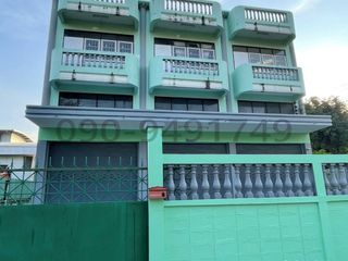 For rent retail Space in Mueang Samut Prakan, Samut Prakan