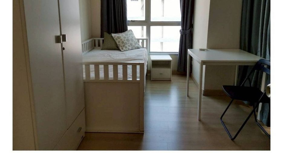 For rent 2 bedrooms condo in Sathon, Bangkok