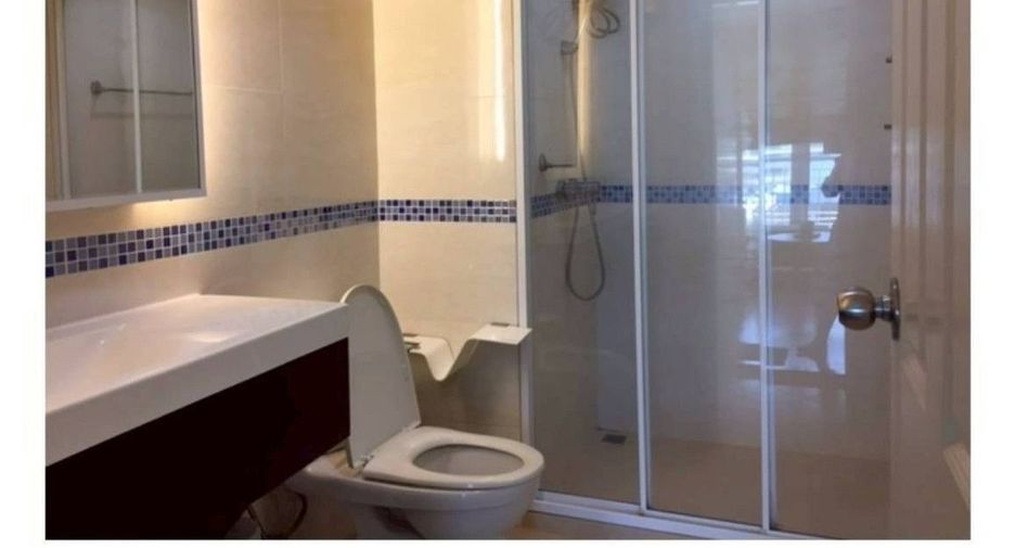 For rent 2 bedrooms condo in Sathon, Bangkok