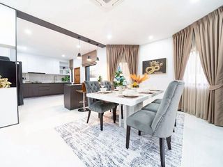 For sale 6 bedrooms villa in Bang Lamung, Chonburi