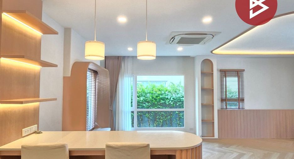 For sale 3 bedrooms house in Bang Phli, Samut Prakan