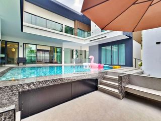 Casa en alquiler y en venta de 7 habitaciones en Jomtien, Pattaya