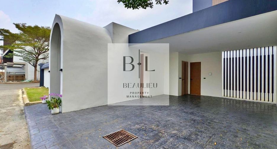 À louer et à vendre 7 chambres maison à Sattahip, Chonburi