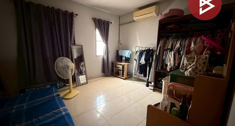 Reihenhaus zum Kauf mit 3 Zimmer in Mueang Chon Buri, Chonburi