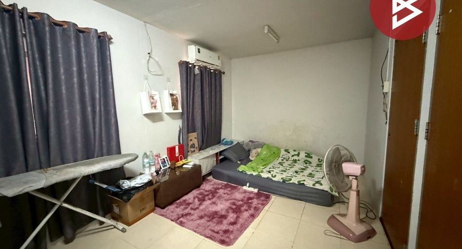 Reihenhaus zum Kauf mit 3 Zimmer in Mueang Chon Buri, Chonburi