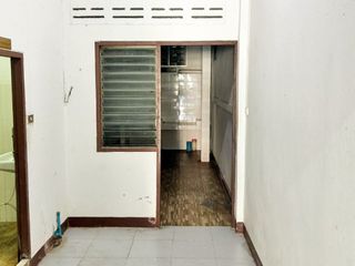 Casa adosada en venta de 3 habitaciones en Mueang Rayong, Rayong
