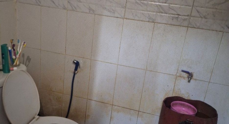 For sale 1 bed townhouse in Mueang Samut Prakan, Samut Prakan