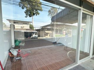 Gewerbefläche zum Kauf mit 3 Zimmer in Mueang Rayong, Rayong