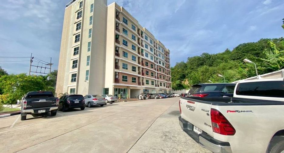 For sale 82 bedrooms apartment in Si Racha, Chonburi
