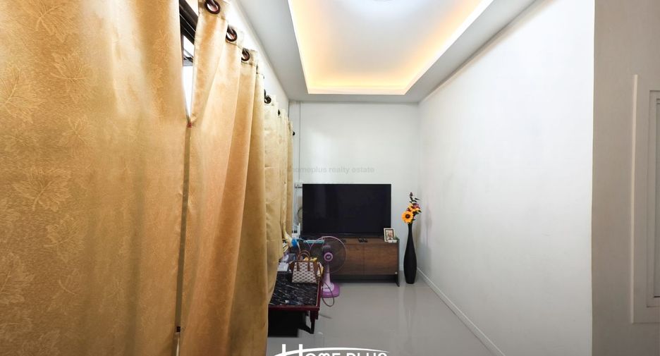For sale 2 bedrooms townhouse in Don Mueang, Bangkok