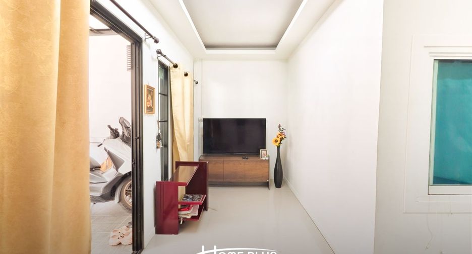 For sale 2 bedrooms townhouse in Don Mueang, Bangkok