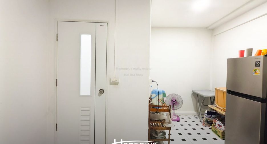 For sale 2 bedrooms townhouse in Don Mueang, Bangkok