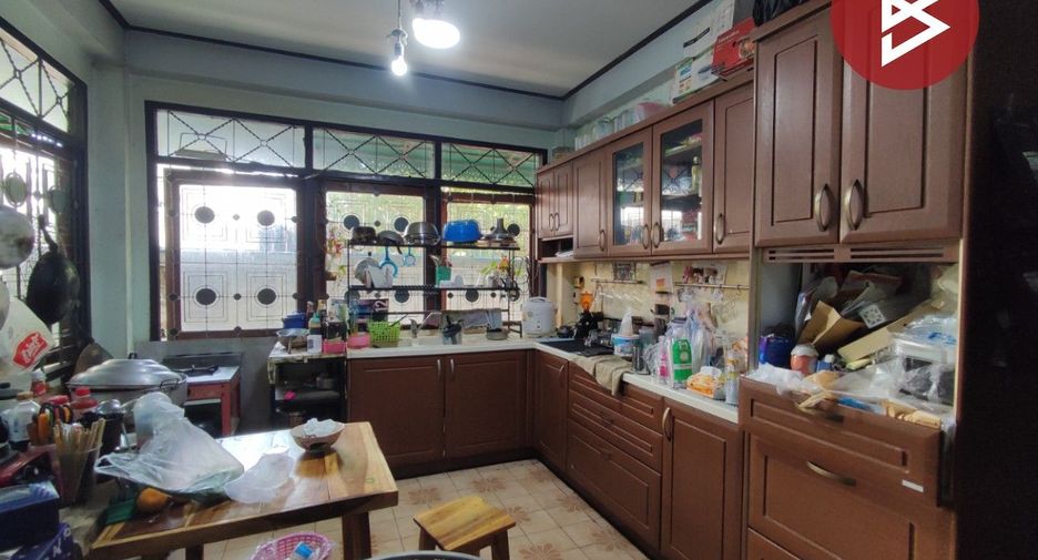 For sale 7 bedrooms house in Bang Sue, Bangkok