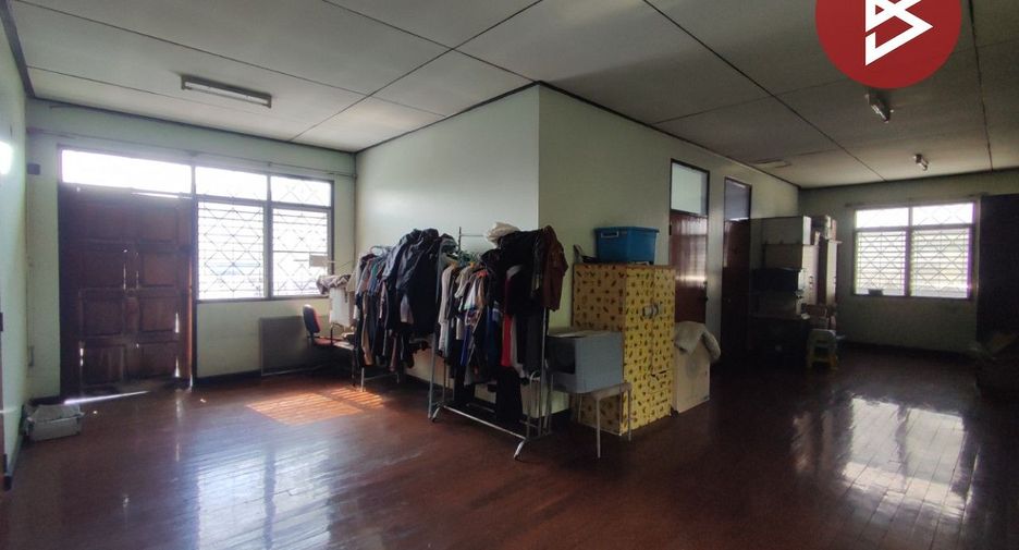For sale 7 bedrooms house in Bang Sue, Bangkok