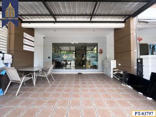 Local comercial en venta de 6 habitaciones en Prawet, Bangkok