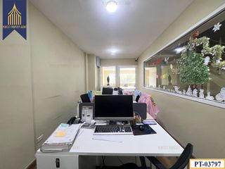 Local comercial en venta de 6 habitaciones en Prawet, Bangkok