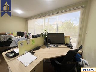 Local comercial en venta de 6 habitaciones en Prawet, Bangkok