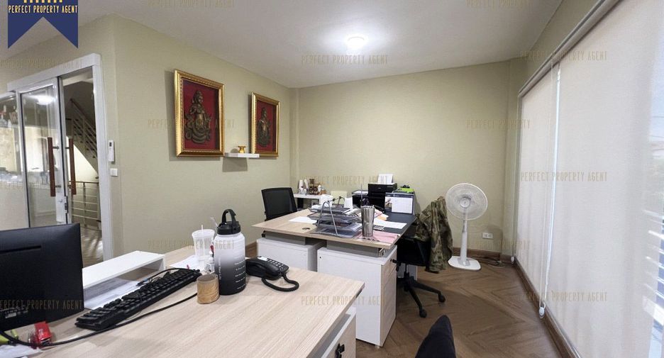 Gewerbefläche zum Kauf mit 6 Zimmer in Prawet, Bangkok