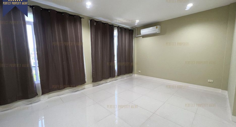 Gewerbefläche zum Kauf mit 6 Zimmer in Prawet, Bangkok